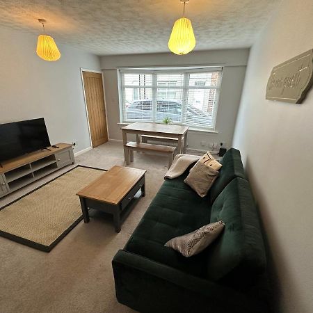 Cosy, 2 Bedroom Cottage In Guisborough Town Centre Εξωτερικό φωτογραφία