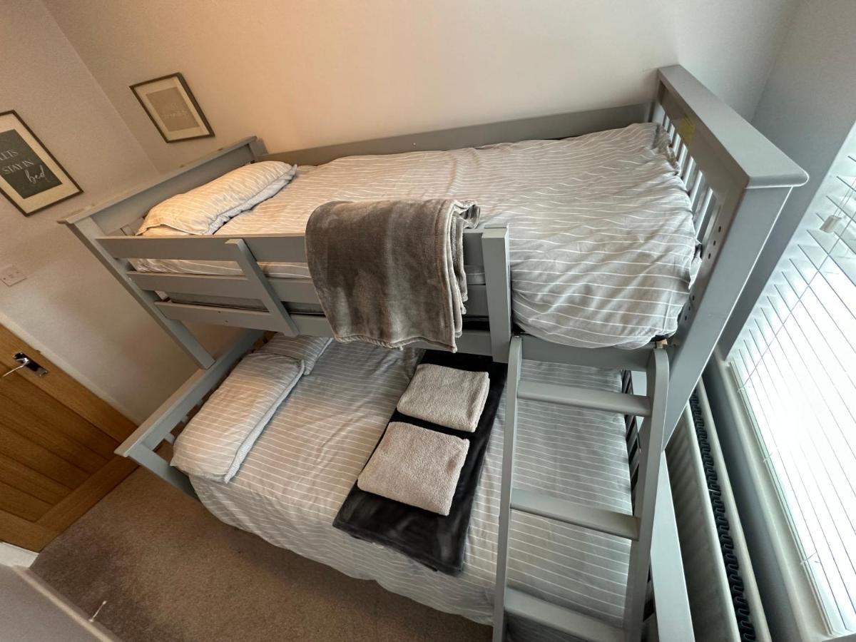 Cosy, 2 Bedroom Cottage In Guisborough Town Centre Εξωτερικό φωτογραφία