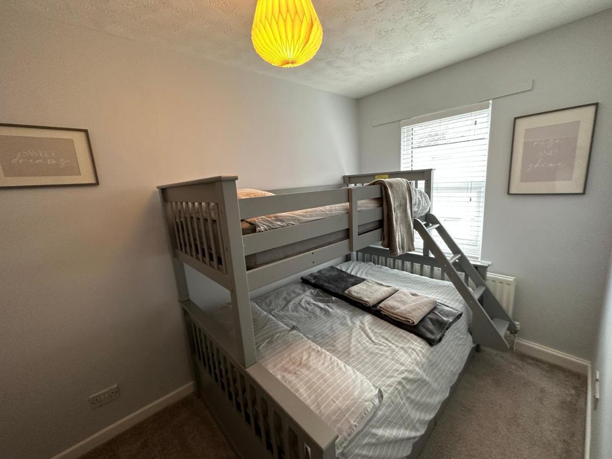 Cosy, 2 Bedroom Cottage In Guisborough Town Centre Εξωτερικό φωτογραφία