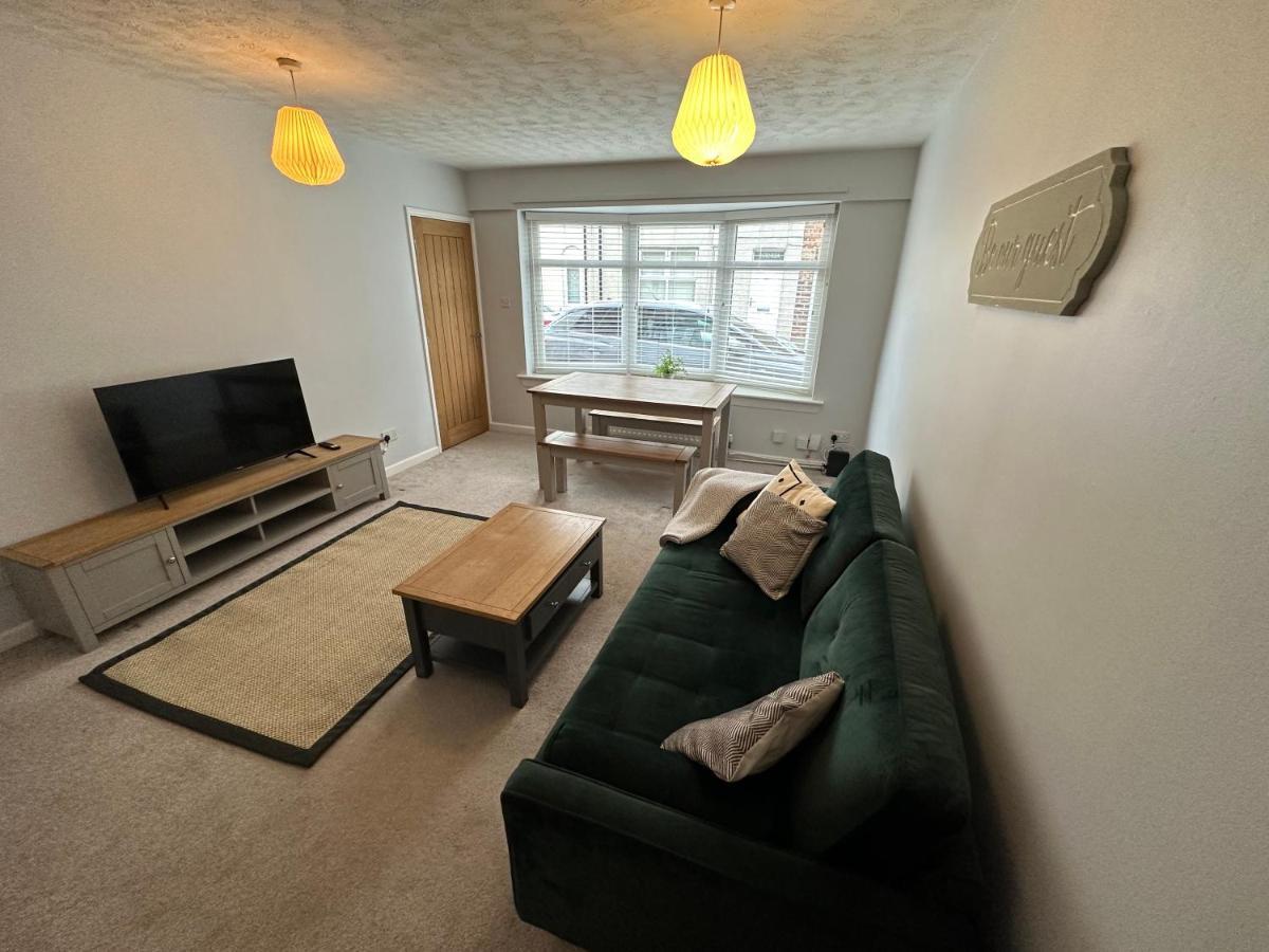 Cosy, 2 Bedroom Cottage In Guisborough Town Centre Εξωτερικό φωτογραφία