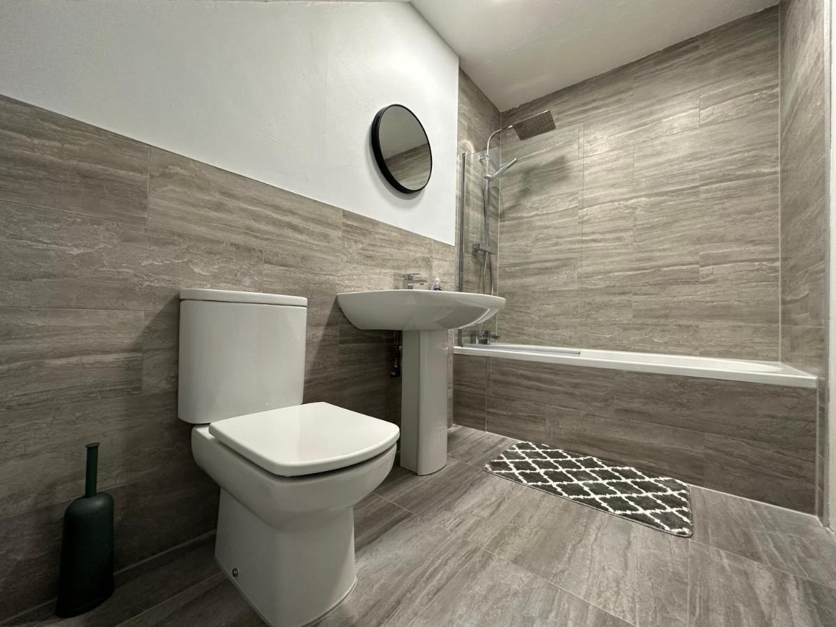 Cosy, 2 Bedroom Cottage In Guisborough Town Centre Εξωτερικό φωτογραφία