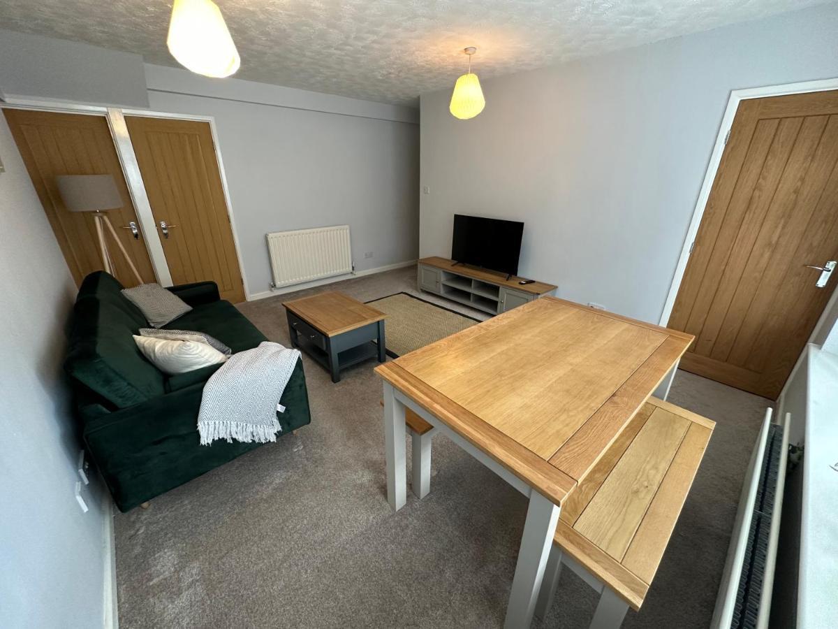 Cosy, 2 Bedroom Cottage In Guisborough Town Centre Εξωτερικό φωτογραφία